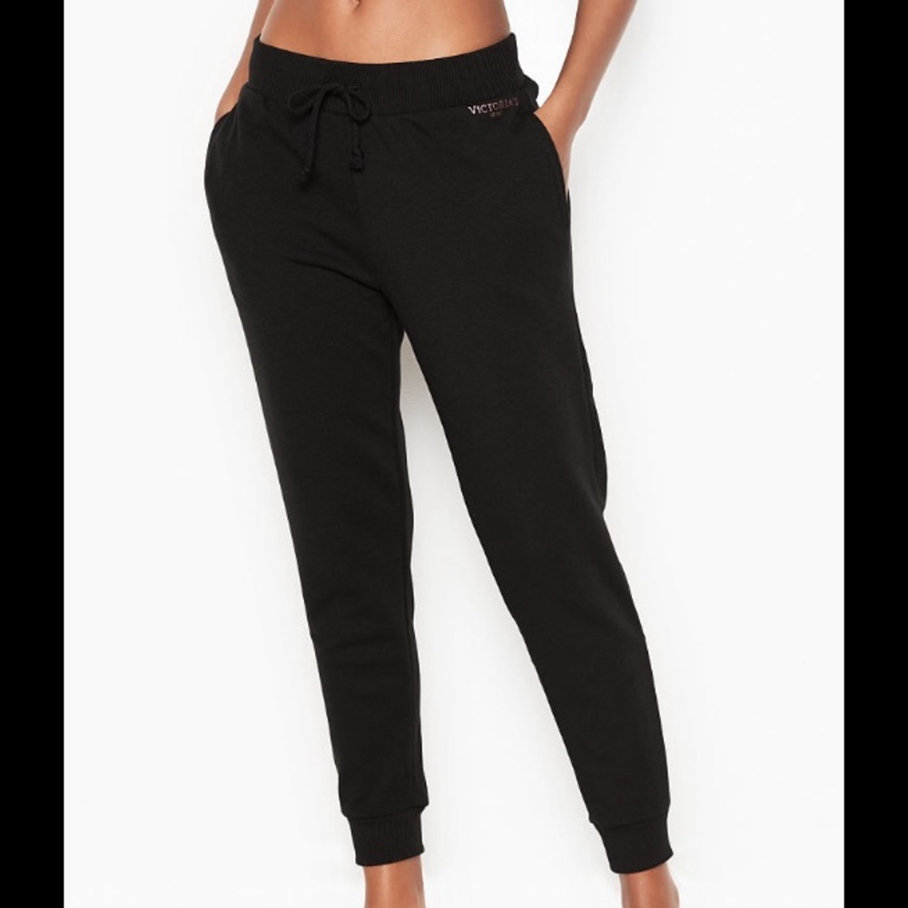 Victoria’s Secret Stretch Fleece Jogger